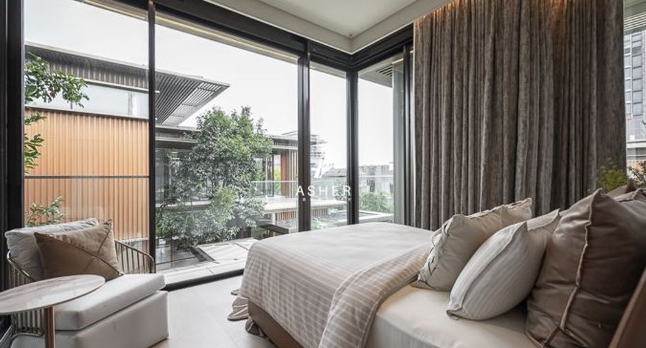 For sale 5 bedrooms house in Bang Phli, Samut Prakan