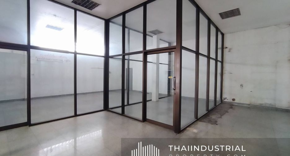 For rent warehouse in Mueang Samut Prakan, Samut Prakan