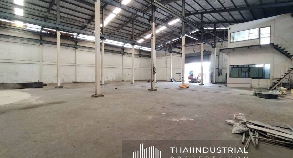 For rent warehouse in Mueang Samut Prakan, Samut Prakan