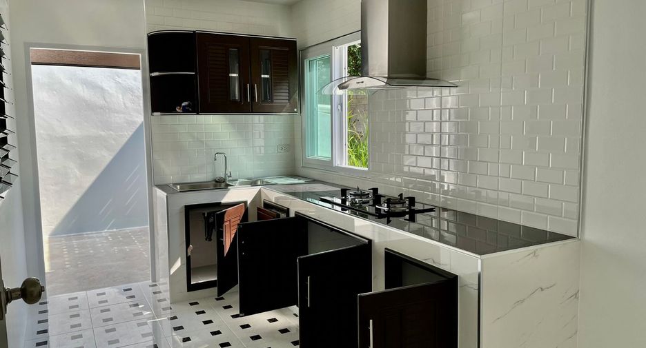 Casa en venta de 3 habitaciones en Mueang Chon Buri, Chonburi