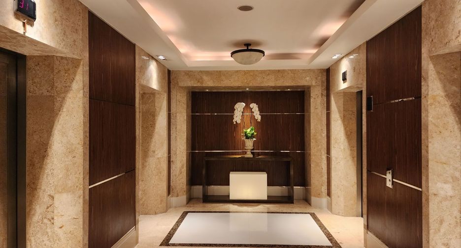 For rent and for sale 3 bedrooms condo in Sathon, Bangkok