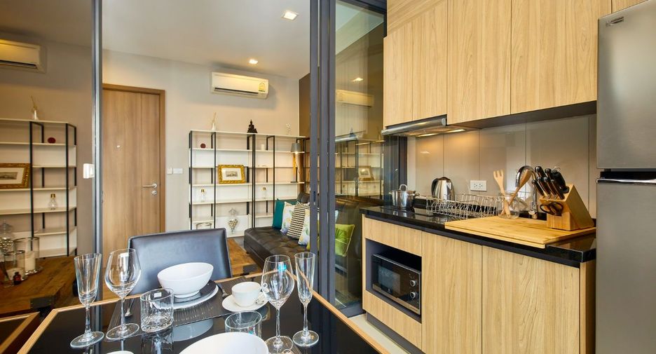 For rent 1 bed condo in Watthana, Bangkok