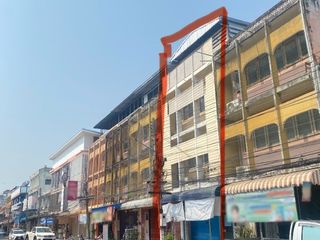 For sale 6 Beds retail Space in Mueang Tak, Tak