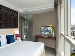 For rent 2 bed serviced apartment in Khlong San, Bangkok