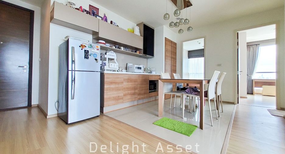 For sale 2 bedrooms condo in Phaya Thai, Bangkok