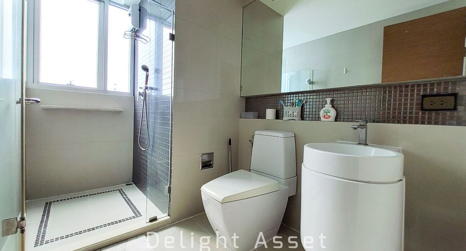 For sale 2 bedrooms condo in Phaya Thai, Bangkok