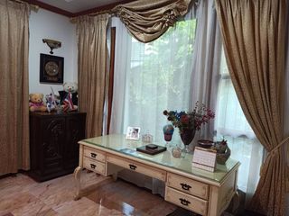 For rent そして for sale 5 Beds house in Wang Thonglang, Bangkok