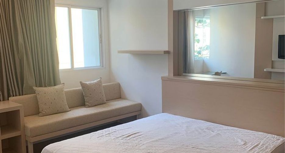 For rent and for sale 3 bedrooms condo in Khlong Toei, Bangkok