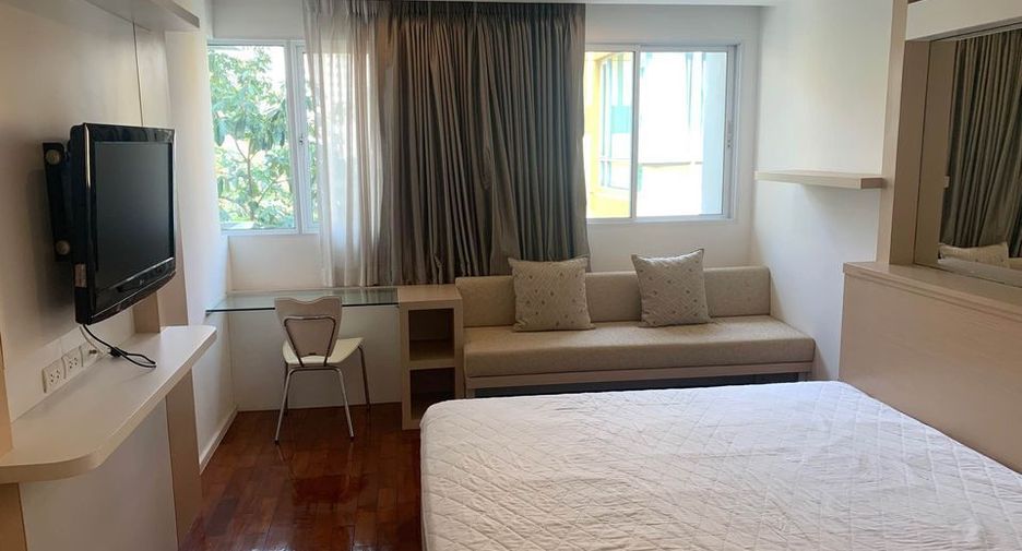 For rent and for sale 3 bedrooms condo in Khlong Toei, Bangkok