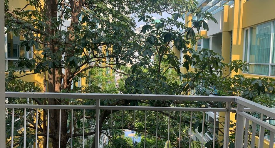 For rent and for sale 3 bedrooms condo in Khlong Toei, Bangkok