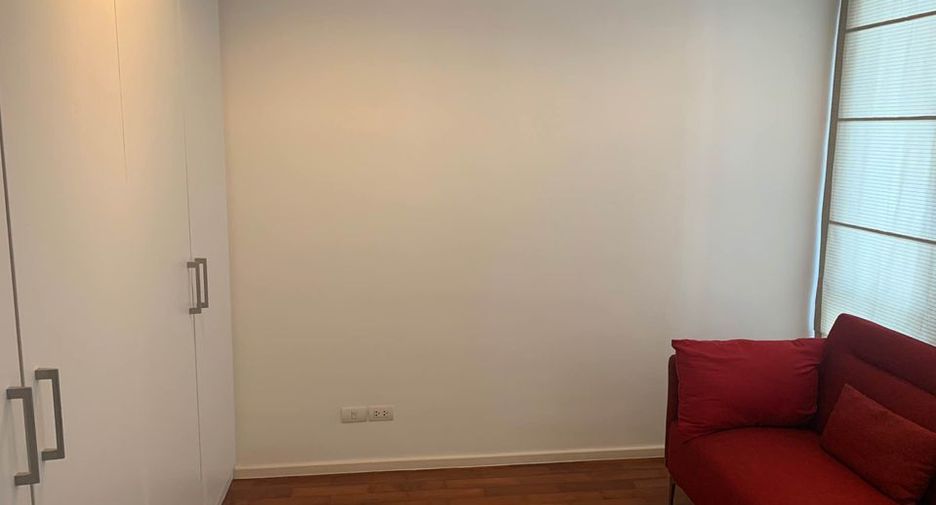 For rent and for sale 3 bedrooms condo in Khlong Toei, Bangkok