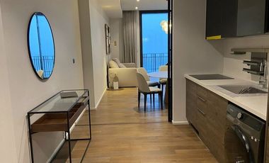 For rent 2 bed condo in Pathum Wan, Bangkok