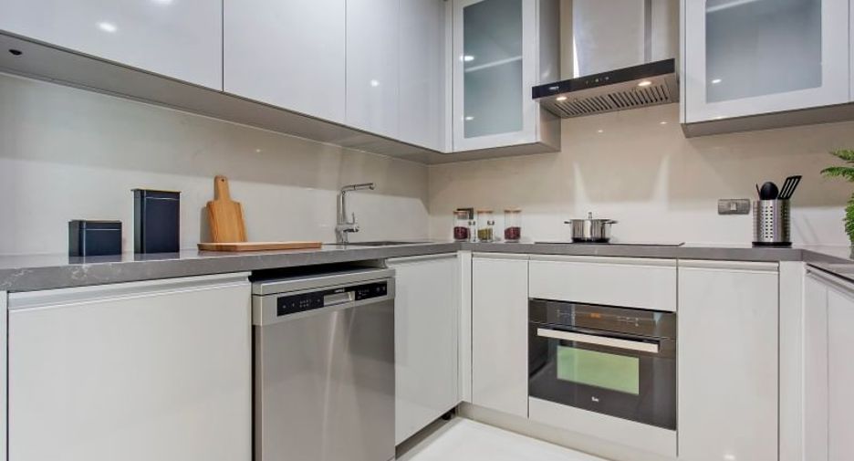 For rent 2 bedrooms condo in Watthana, Bangkok