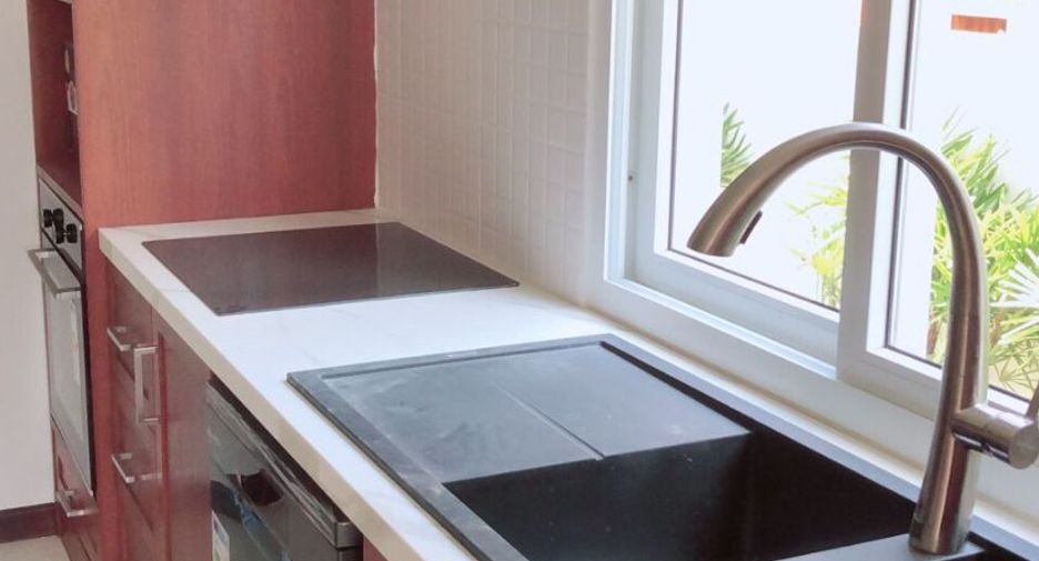 For sale 4 bed house in Bang Lamung, Chonburi