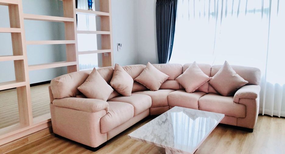 For sale 4 bed house in Bang Lamung, Chonburi