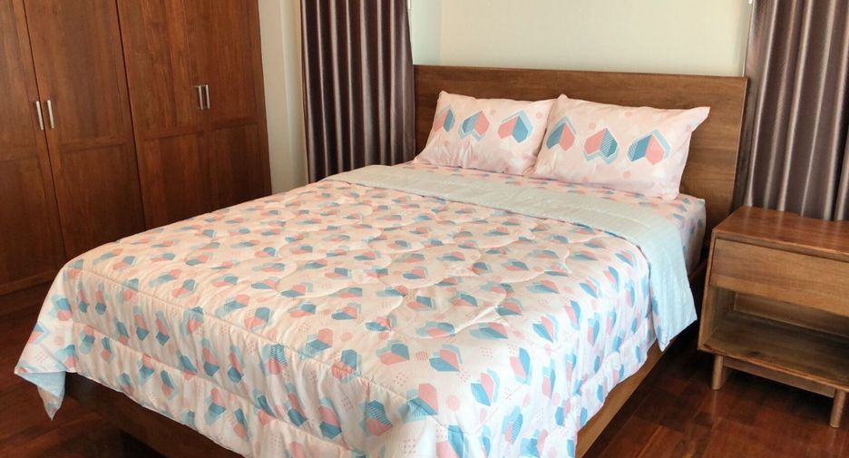 For sale 4 bed house in Bang Lamung, Chonburi