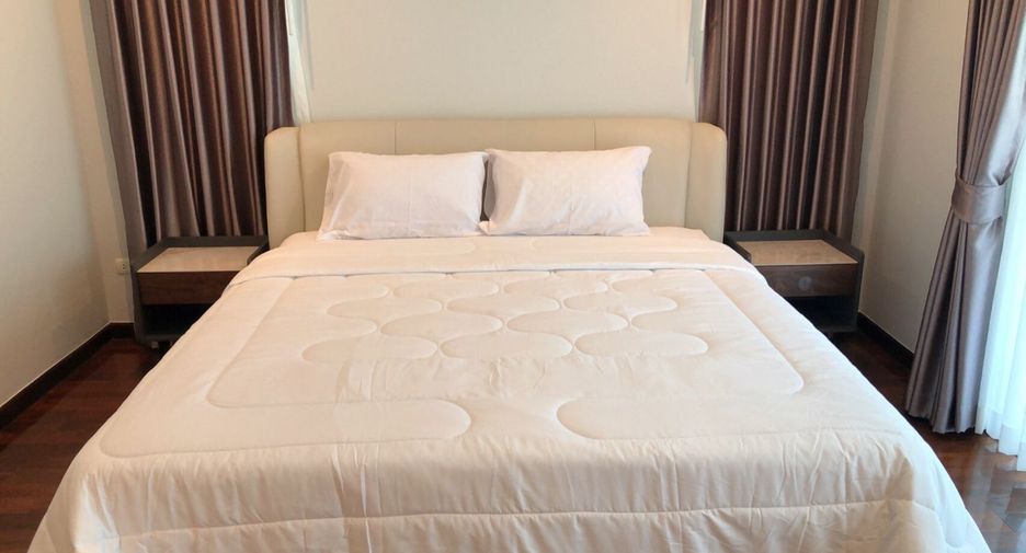 For sale 4 bed house in Bang Lamung, Chonburi