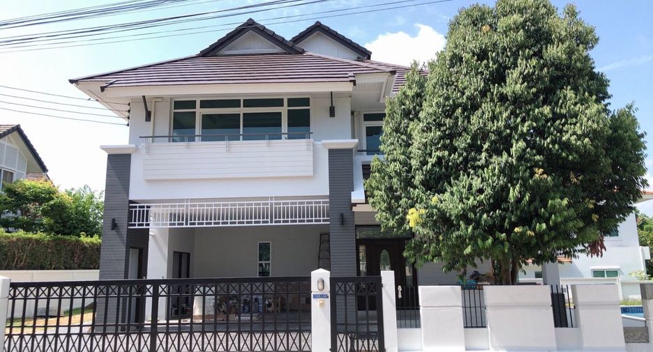 For sale 4 bed house in Bang Lamung, Chonburi
