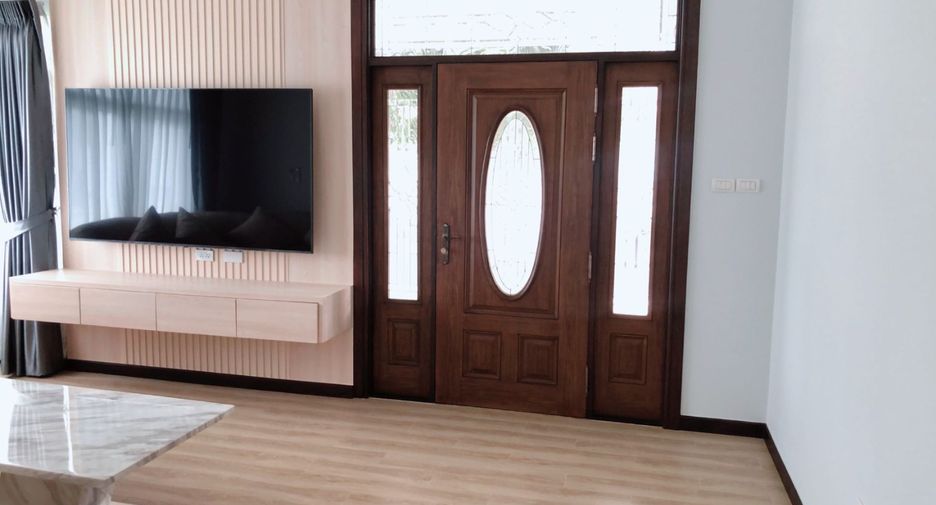 For sale 4 bed house in Bang Lamung, Chonburi