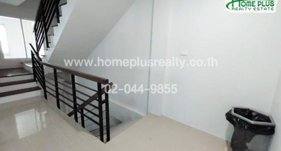 For rent 2 bed retail Space in Khlong Sam Wa, Bangkok