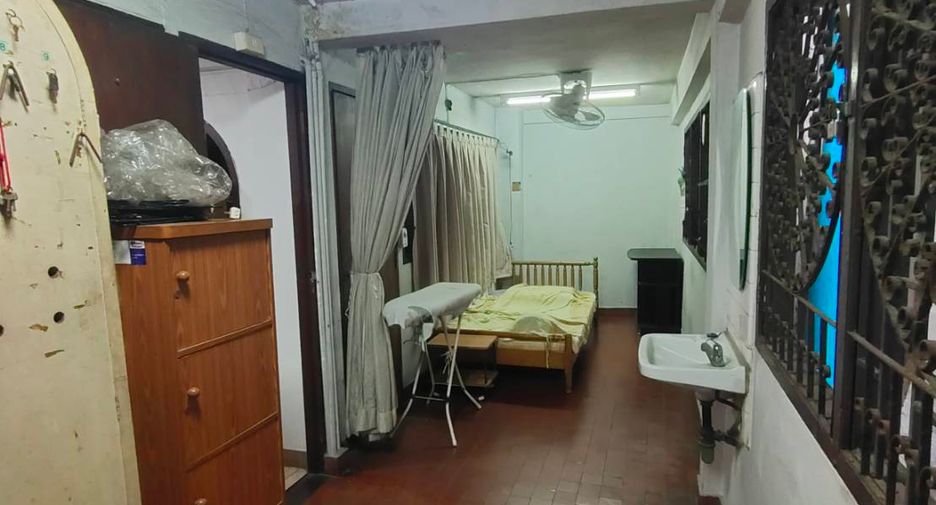 ขาย 4 เตียง พื้นที่ค้าปลีก ใน ดุสิต, กรุงเทพฯ
