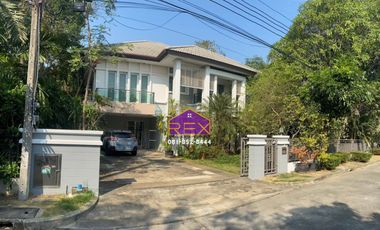 For sale 3 bed house in Mueang Nonthaburi, Nonthaburi
