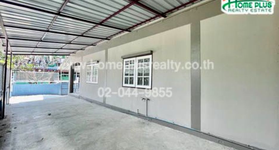 À vendre 2 chambres maison de ville à Bang Sao Thong, Samut Prakan