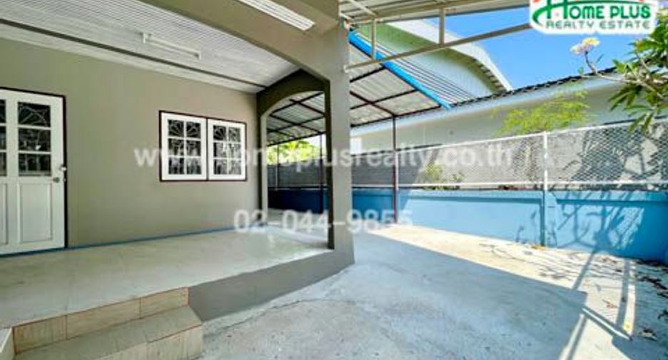 À vendre 2 chambres maison de ville à Bang Sao Thong, Samut Prakan