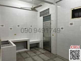 For rent 3 bedrooms townhouse in Rat Burana, Bangkok
