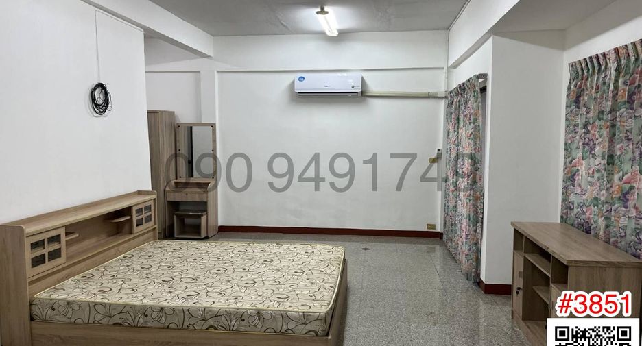 For rent 3 ベッドルーム townhouse in Rat Burana, Bangkok