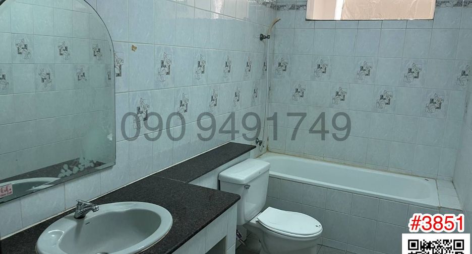 For rent 3 ベッドルーム townhouse in Rat Burana, Bangkok