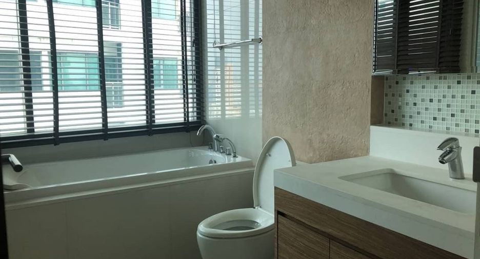 Condo en alquiler y en venta de 1 habitaciones en Khlong Toei, Bangkok