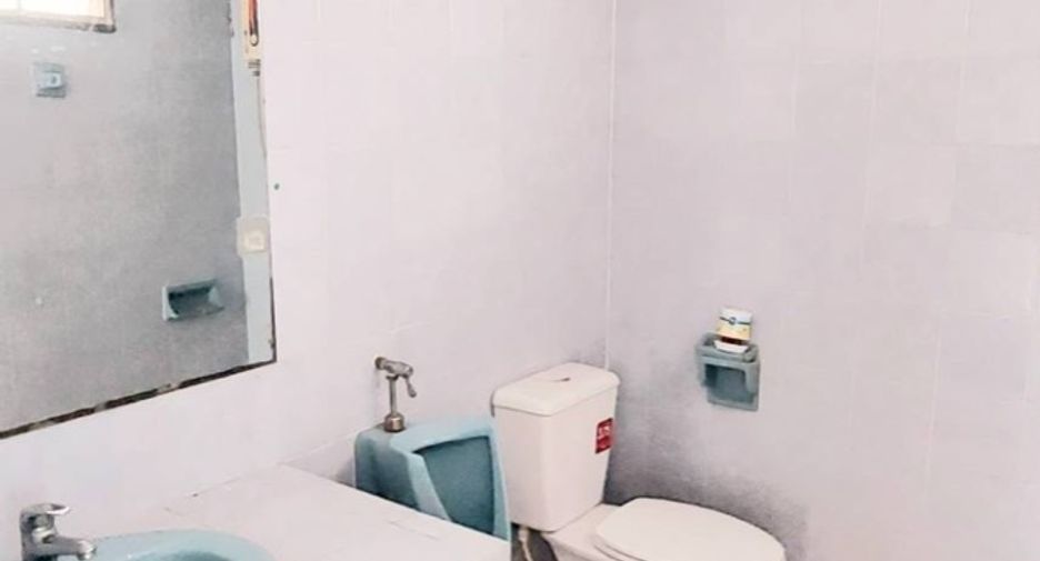 For sale 3 bedrooms house in Taling Chan, Bangkok