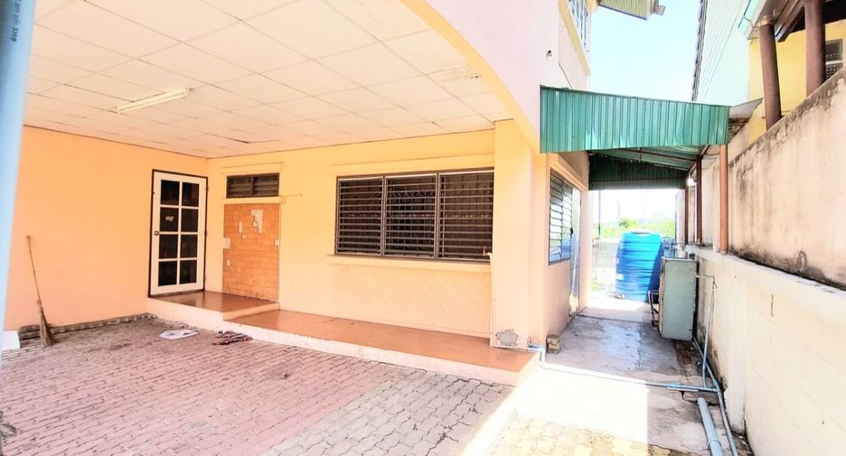 For sale 3 bedrooms house in Taling Chan, Bangkok