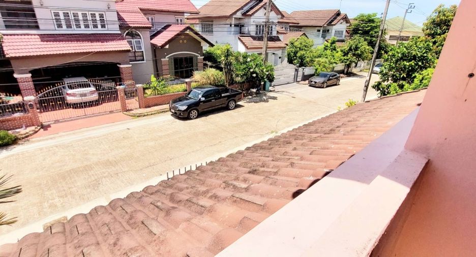 For sale 3 bedrooms house in Taling Chan, Bangkok