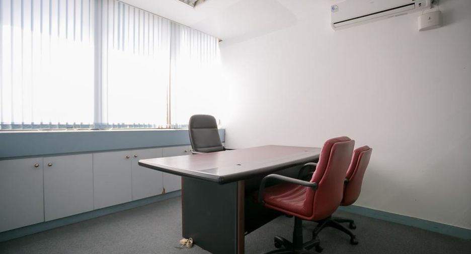 For rent そして for sale 6 Beds office in Huai Khwang, Bangkok