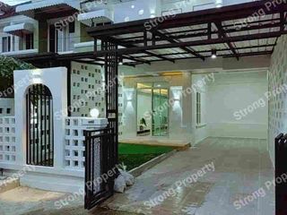 For sale 3 Beds townhouse in Lam Luk Ka, Pathum Thani