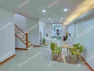 For sale 3 Beds townhouse in Lam Luk Ka, Pathum Thani