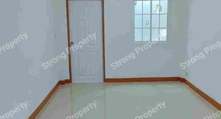 For sale 3 Beds townhouse in Lam Luk Ka, Pathum Thani