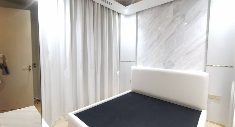 Condo en venta de 3 habitaciones en Khlong Toei, Bangkok