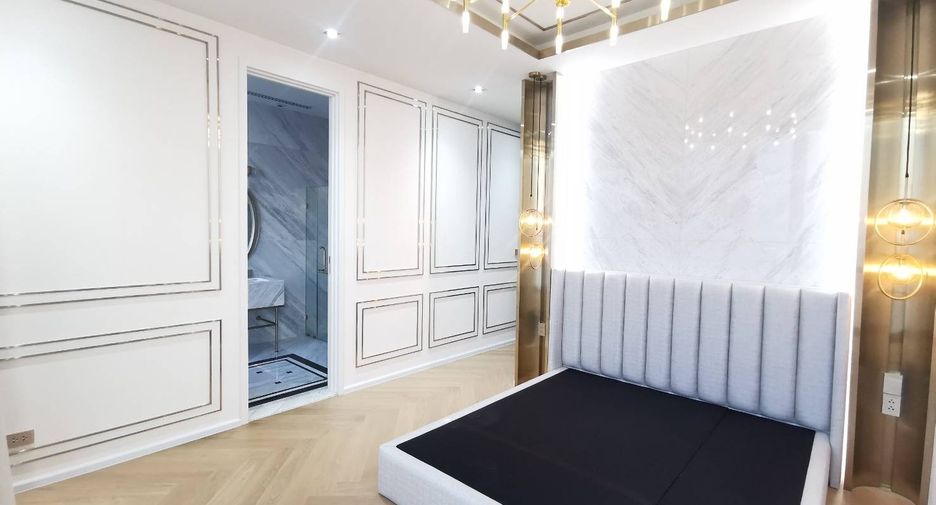 Condo en venta de 3 habitaciones en Khlong Toei, Bangkok