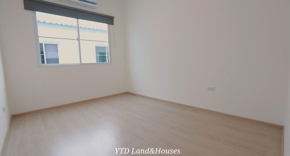 For rent 3 bedrooms townhouse in Prawet, Bangkok