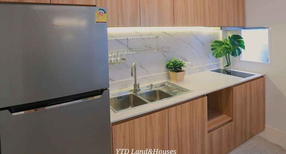 For rent 3 bedrooms townhouse in Prawet, Bangkok