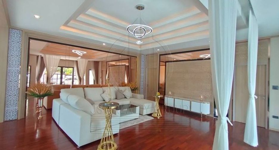 Casa en venta de 3 habitaciones en Bang Lamung, Chonburi
