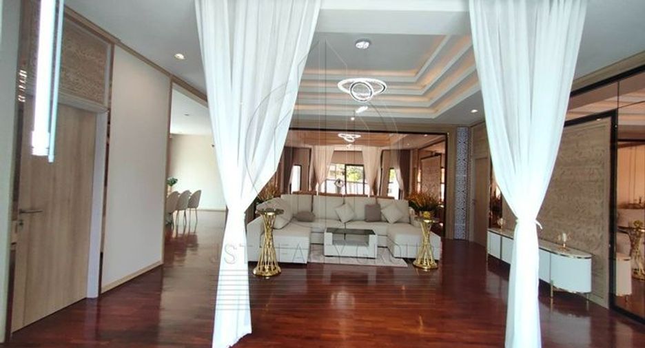Casa en venta de 3 habitaciones en Bang Lamung, Chonburi