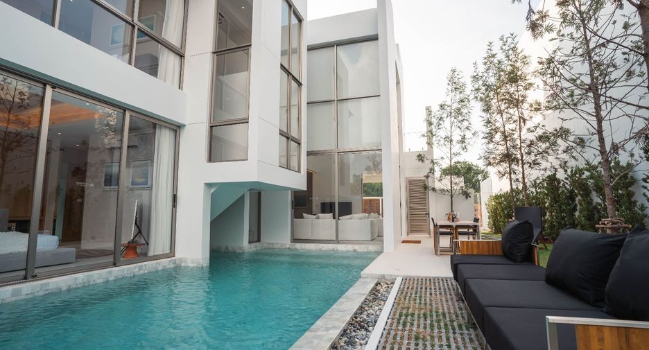 For sale 3 bedrooms villa in Thalang, Phuket