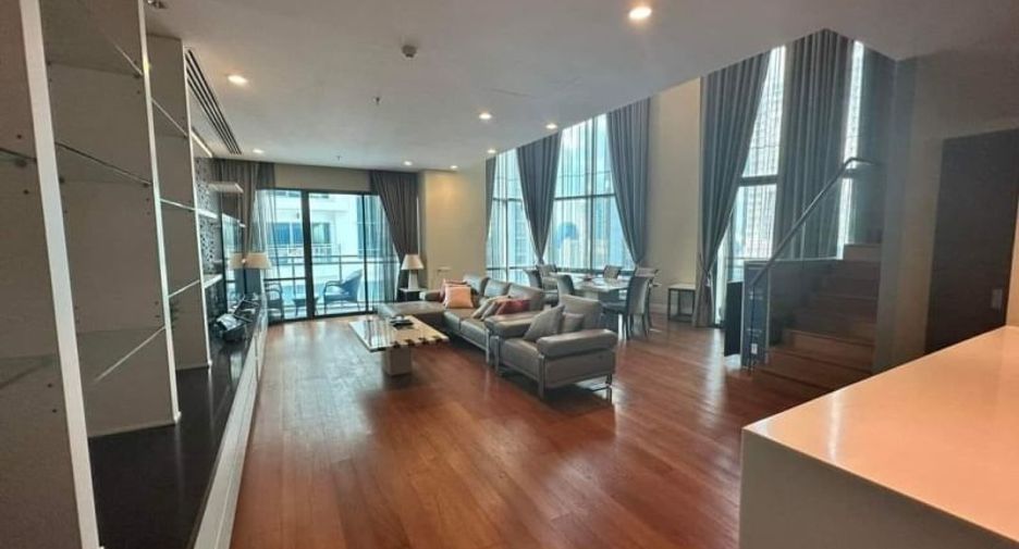 For rent 3 bedrooms condo in Khlong Toei, Bangkok