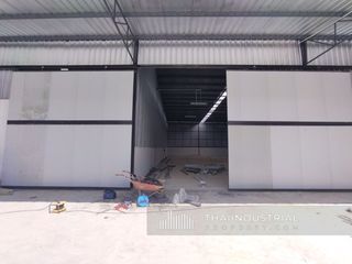 出租 仓库 在 Mueang Samut Prakan, Samut Prakan