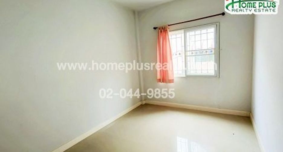 Reihenhaus zum Kauf mit 3 Zimmer in Lam Luk Ka, Pathum Thani