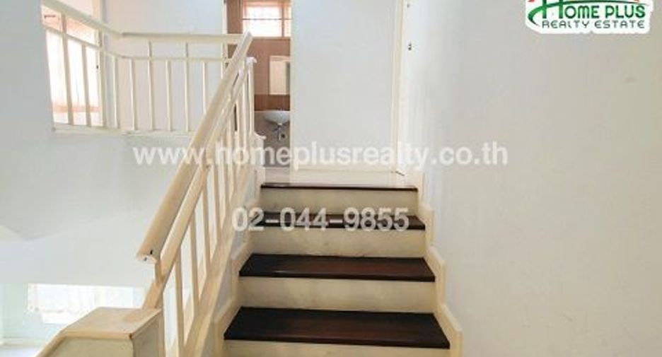 Reihenhaus zum Kauf mit 3 Zimmer in Lam Luk Ka, Pathum Thani